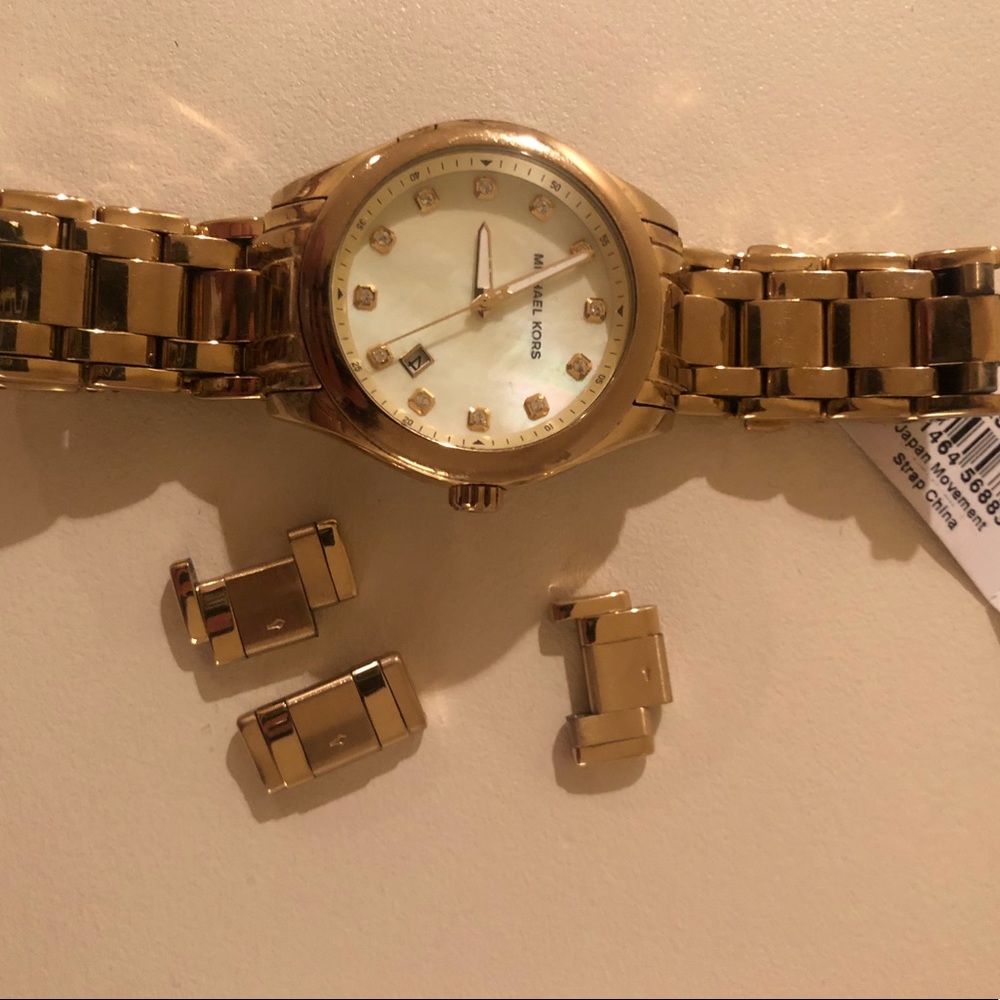 NWT Michael Kors gold watch with extra links
